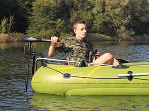 Outwave Motorhalterung